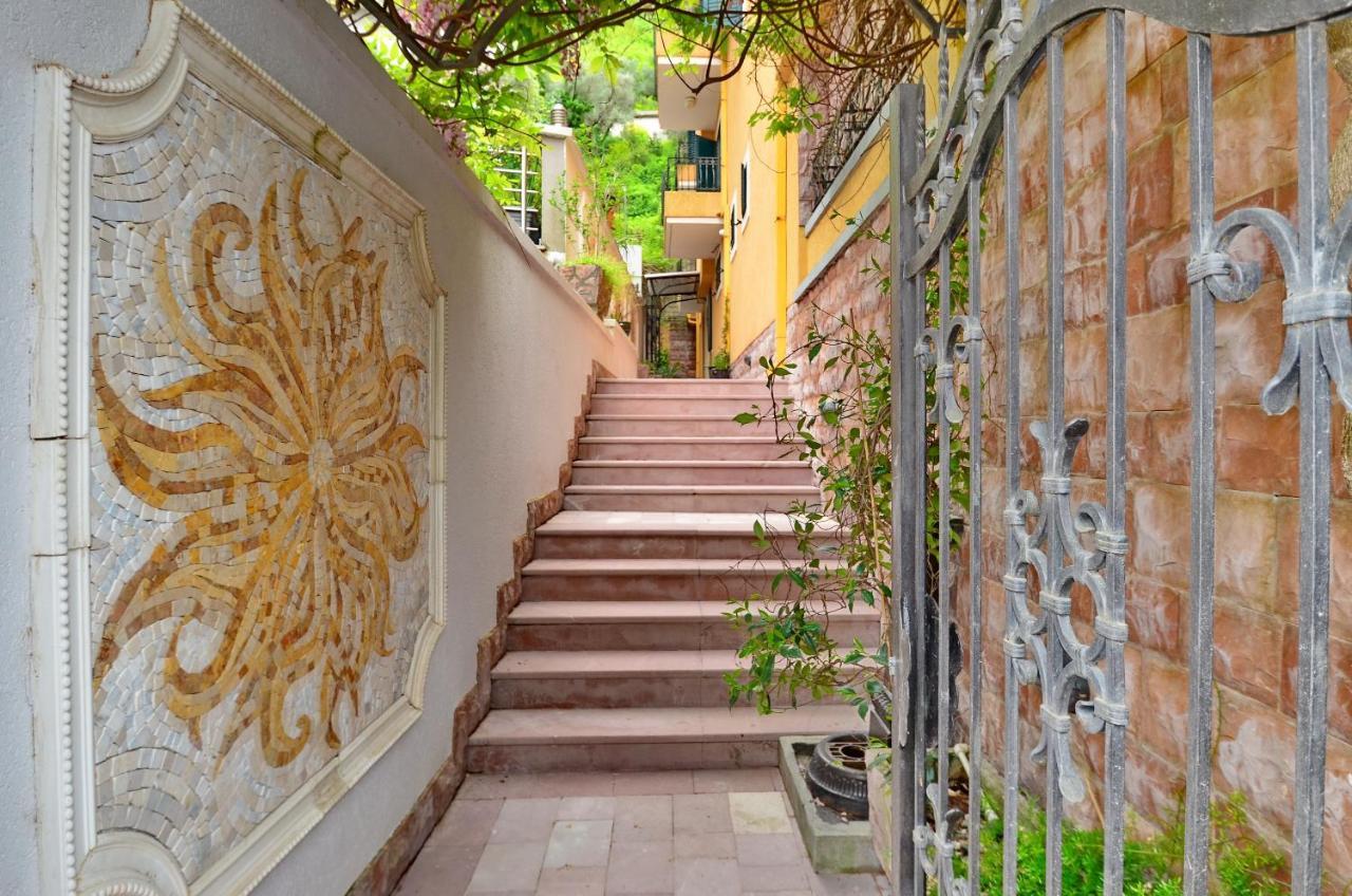 Hotel Meduza Bečići Exterior photo