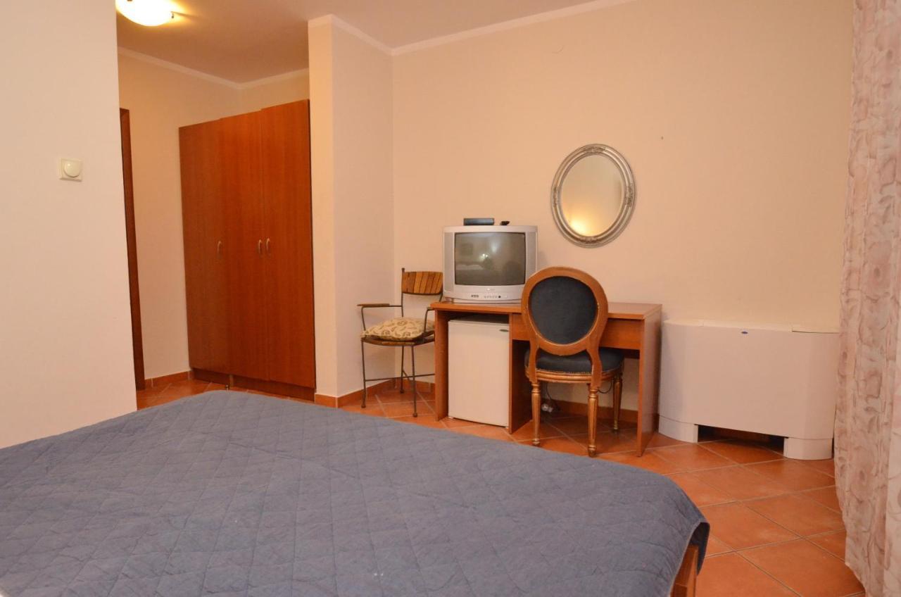 Hotel Meduza Bečići Exterior photo